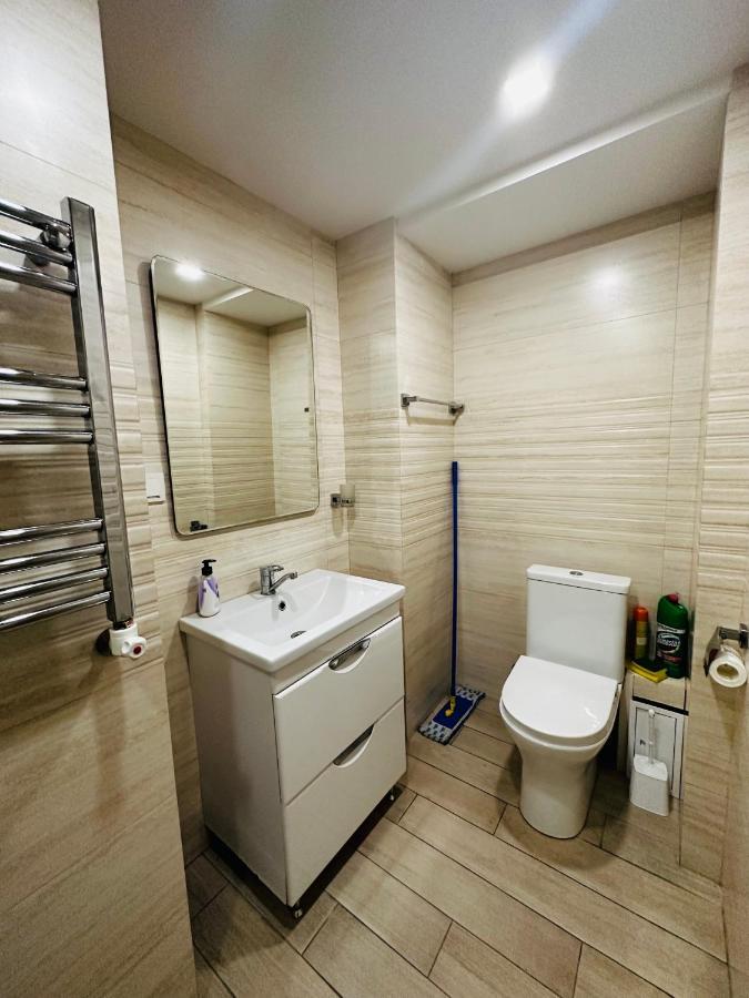 Suite Apartment On Pushkin Street 耶烈万 外观 照片